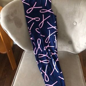 LLR breast cancer leggings